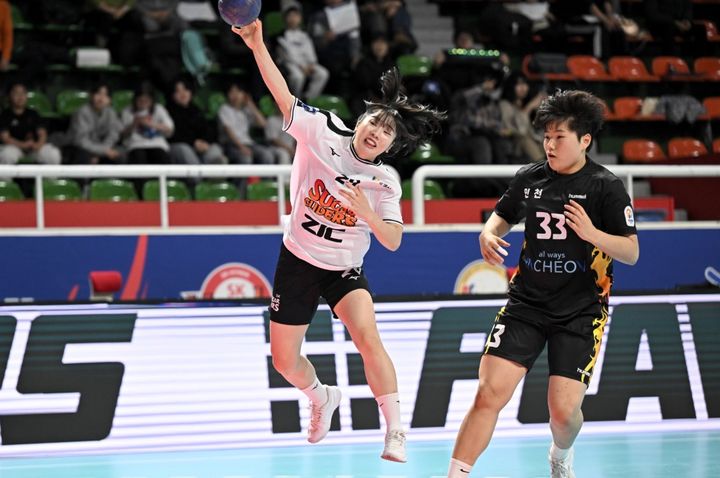 [서울=뉴시스] 여자 핸드볼 SK슈가글라이더즈의 윤예진. (사진=한국핸드볼연맹 제공) 2026.02.07. photo@newsis.com *재판매 및 DB 금지