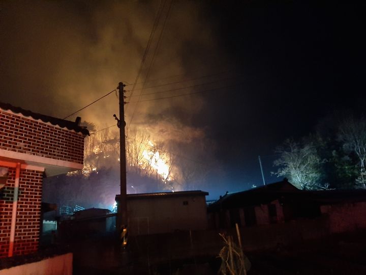 포항 죽장면 산불…2시간만에 진화 완료(종합)