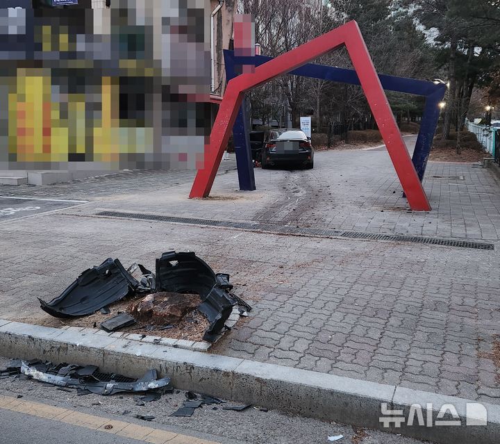 [청주=뉴시스] 사고 현장 (사진= 독자 제공) 2026.02.08. photo@newsis.com *재판매 및 DB 금지