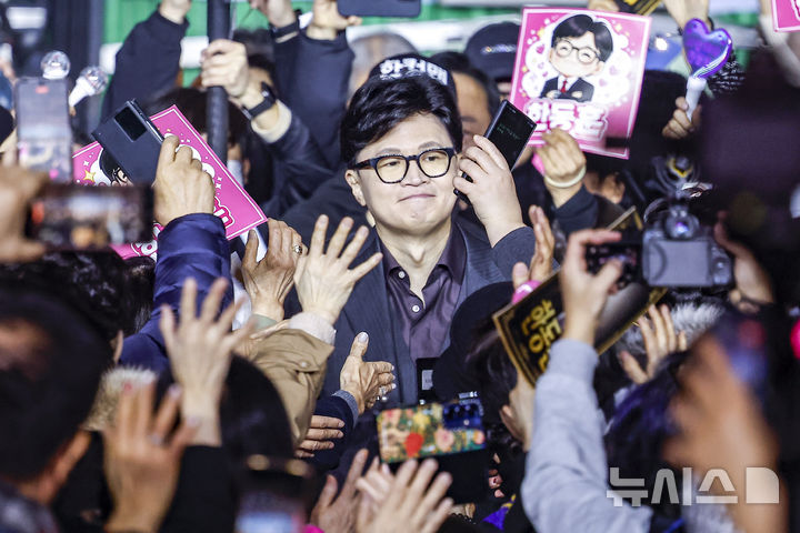 한동훈 "제 풀에 꺾여서 그만둘 것이란 기대 접으라" [뉴시스Pic]