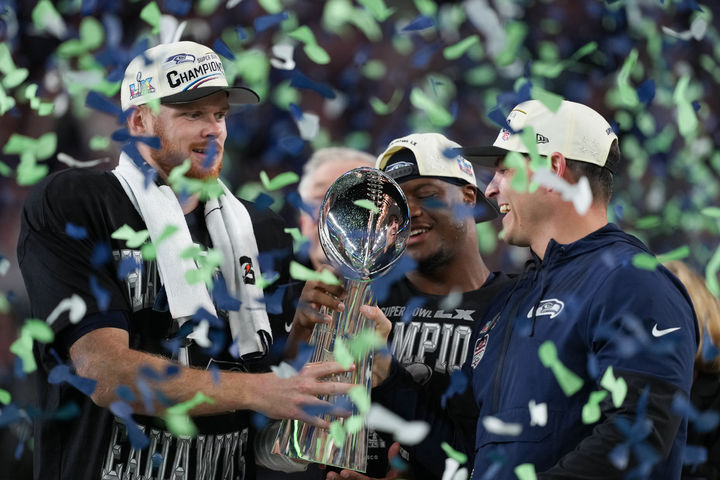NFL 시애틀, 슈퍼볼 우승 열흘 만에 매각 절차...8조7850억원 경신할까 - 뉴스 썸네일 이미지