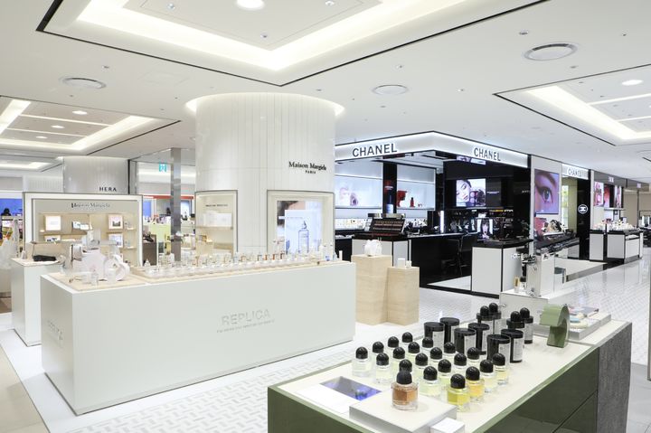 [서울=뉴시스] 롯데백화점 노원점 뷰티전문관 전경. (사진=롯데백화점 제공) *재판매 및 DB 금지