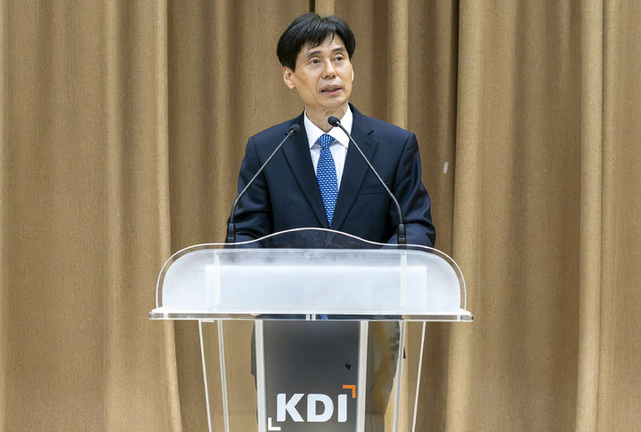 신임 KDI 원장 "제로성장 우려 현실화…단기 부양정책으론 해결 어려워"