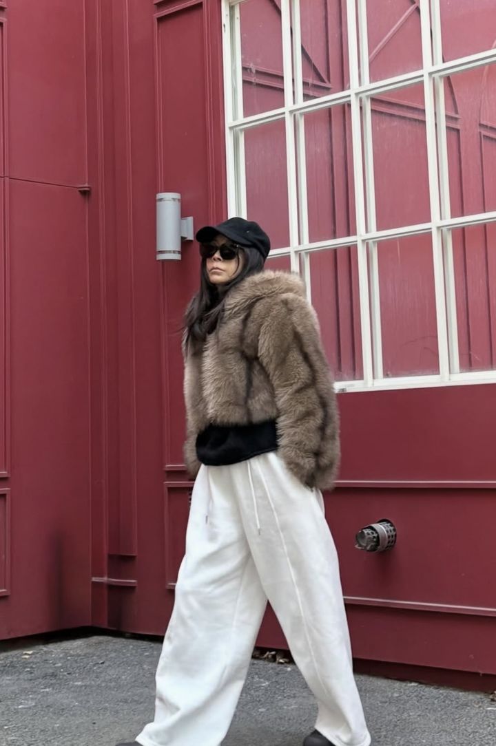 [서울=뉴시스] 배우 황신혜. (사진=황신혜 인스타그램 캡처) 2026.02.09. photo@newsis.com *재판매 및 DB 금지