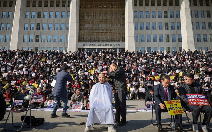 김진태 지사 삭발 결의 표명…강원도민 3천명 국회 집결