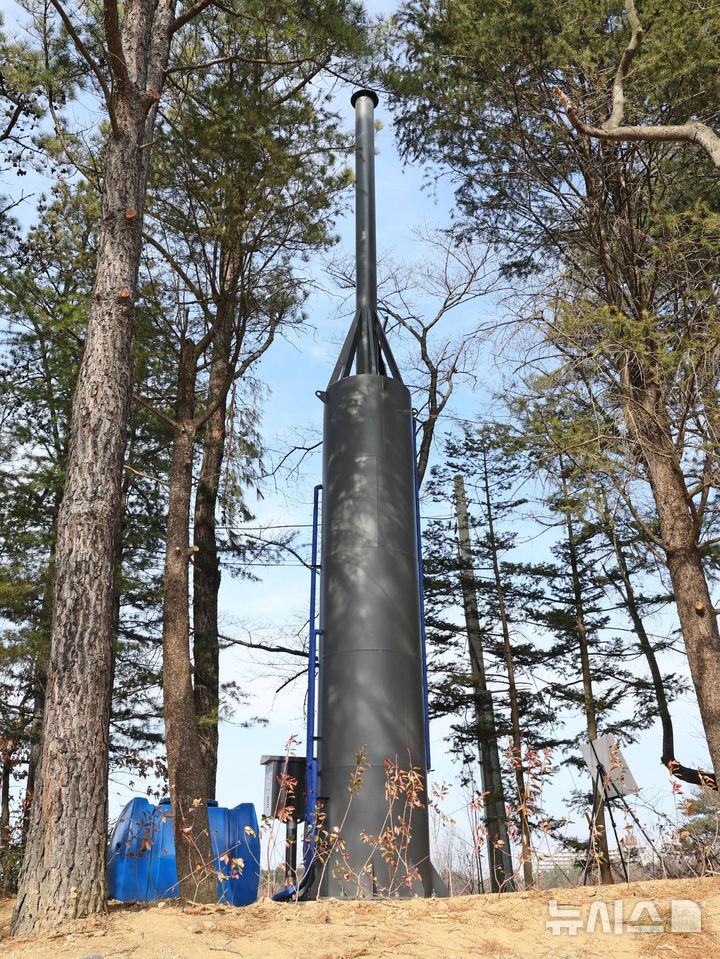 경주 보문관광단지 입구 '하수관로 탈취탑' 