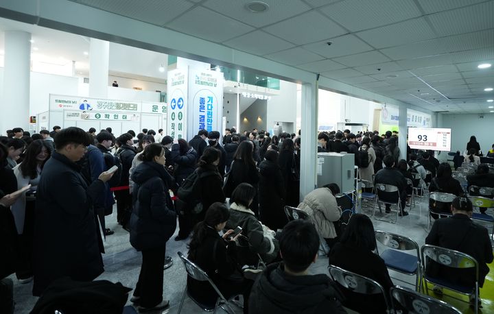  *재판매 및 DB 금지