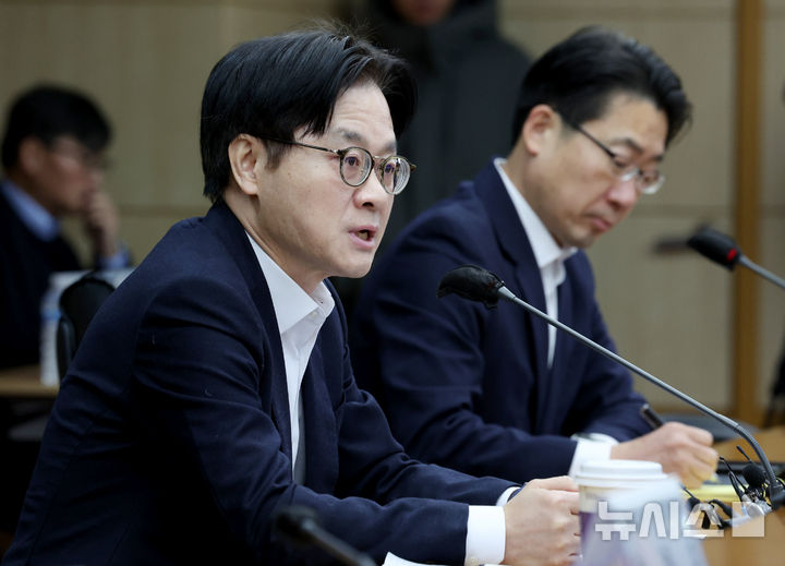 산업장관 "'제조업 AI 전환' M.AX, 올 6월께 가시적 성과 나올 것"[일문일답]