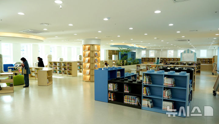 나주시 빛가람 꿈자람센터 어린이 도서관 모습. (사진=나주시 제공) photo@newsis.com