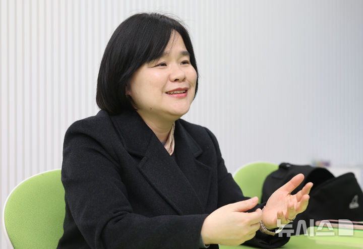 [서울=뉴시스] 권창회 기자 = 김미영 1형 당뇨병 환우회 대표가 9일 서울 영등포구 한국환자단체연합회에서 뉴시스와 인터뷰 하고 있다. 2026.02.09. kch0523@newsis.com