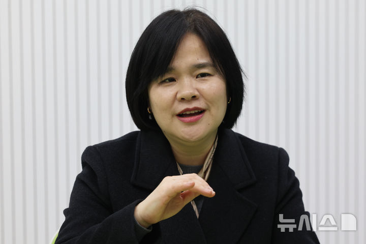 [서울=뉴시스] 권창회 기자 = 김미영 1형 당뇨병 환우회 대표가 9일 서울 영등포구 한국환자단체연합회에서 뉴시스와 인터뷰 하고 있다. 2026.02.09. kch0523@newsis.com