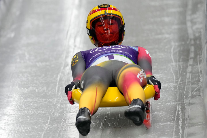 [코르티나담페초=AP/뉴시스] 2026 밀라노·코르티나담페초 동계올림픽 루지 여자 싱글(!인승)에서 우승한 독일의 율리아 타우비츠. 2026.02.9.