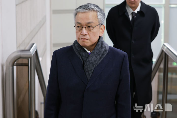[서울=뉴시스] 내란 특검팀(특별검사 조은석)이 법관 기피 신청으로 8개월 가까이 중단된 최상목(사진) 전 경제부총리 겸 기획재정부 장관 1심 재판과 관련해 대법원의 신속한 결정을 촉구하는 서면을 제출했다. (사진=뉴시스DB). 2026.10.08. photo@newsis.com