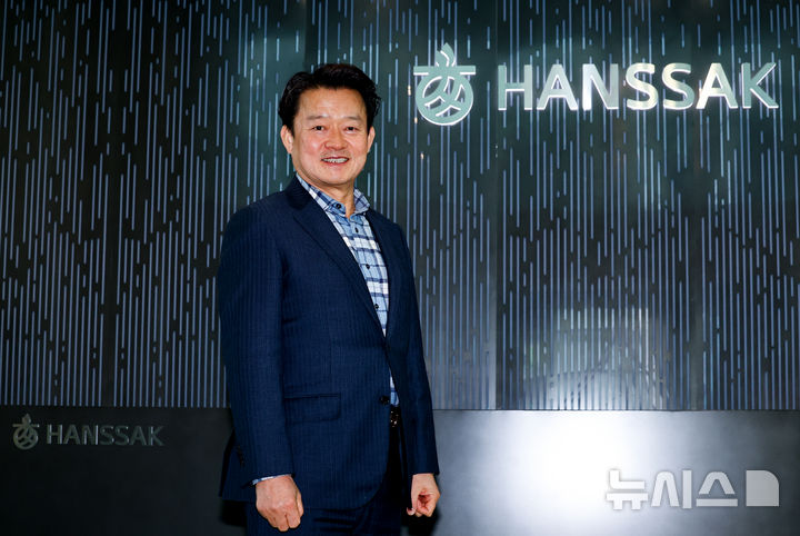 [서울=뉴시스] 최진석 기자 = 이주도 한싹 대표이사가 10일 서울 강동구 고덕비즈밸리 한싹타워에서 뉴시스와 인터뷰에 앞서 포즈를 취하고 있다. 2026.02.XX. myjs@newsis.com