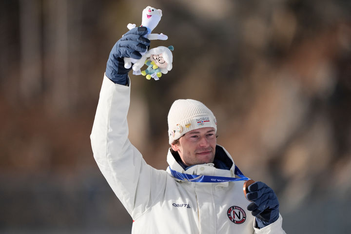 [안테르셀바=AP/뉴시스]동메달 따고 바람 피운 사실 고백한 노르웨이 바이애슬론 선수. 2026.02.10.