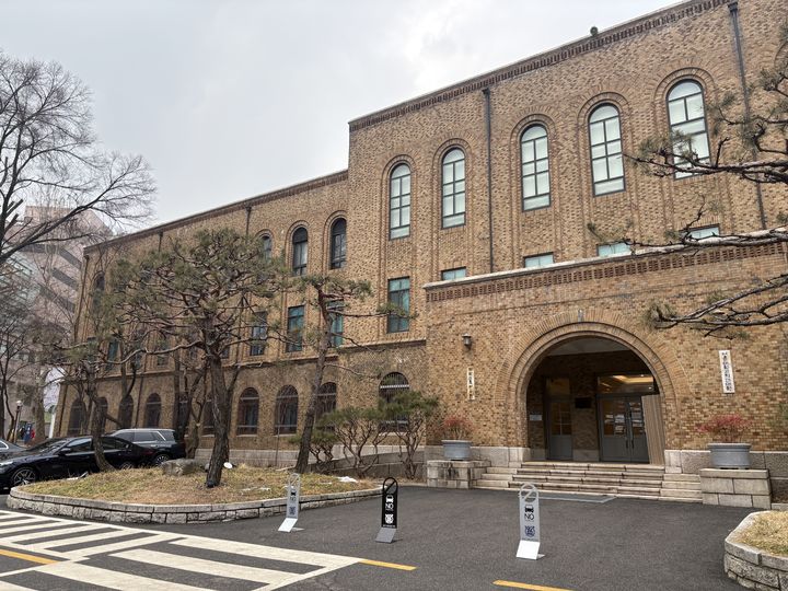 [서울=뉴시스] 권민지 수습기자 = 서울 종로구 서울대학교 의과대학 전경. 2026.02.11. ming@newsis.com *재판매 및 DB 금지