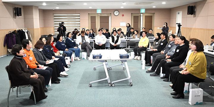 의료혁신위, 의료 인력·필수의료 강화 등 10개 의제 확정