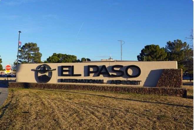 [서울=뉴시스]미 연방항공청(FAA)이 텍사스주 엘패소 국제공항과 뉴멕시코 남부 지역을 오가는 모든 항공편에 대해 10일 동안 즉시 운항을 중단하라는 임시 항공편 제한 조치를 내렸다고 CNN이 11일 보도했다. 사진은 엘패소 국제공항의 표지판. <사진 출처 : CNN> 2026.02.11.