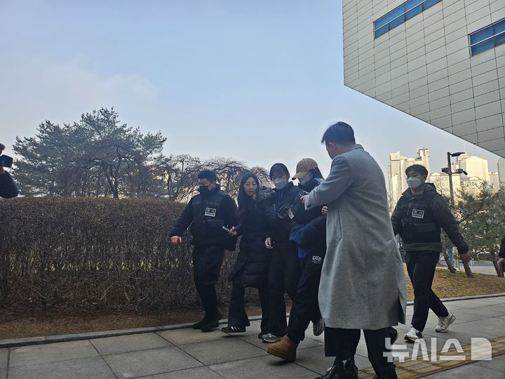 경찰, '모텔 살인' 피의자 접촉 인물 조사…심리검사, 이르면 내주 결과