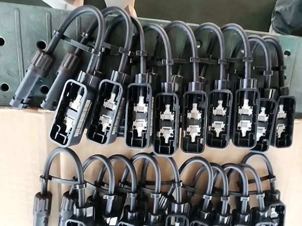 중국산 태양광 정션박스 적발사진. (사진=인천본부세관 제공) *재판매 및 DB 금지