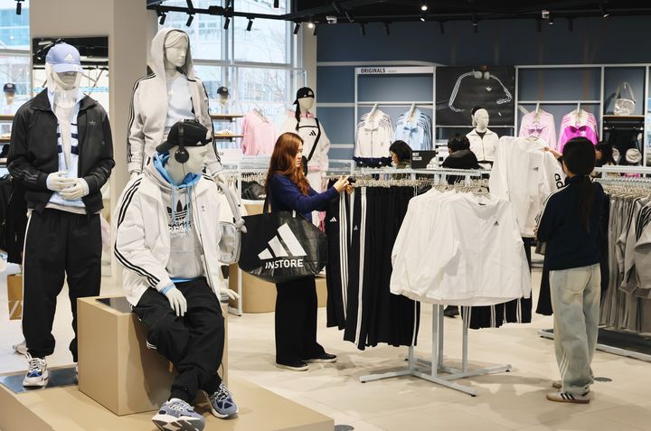 [대구=뉴시스] 대구지역 롯데아울렛이 설 연휴를 맞아 쇼핑과 나들이를 동시에 즐기려는 이른바 '설캉스' 수요 공략에 나선다. (사진=롯데백화점 제공) 2026.02.12. photo@newsis.com *재판매 및 DB 금지