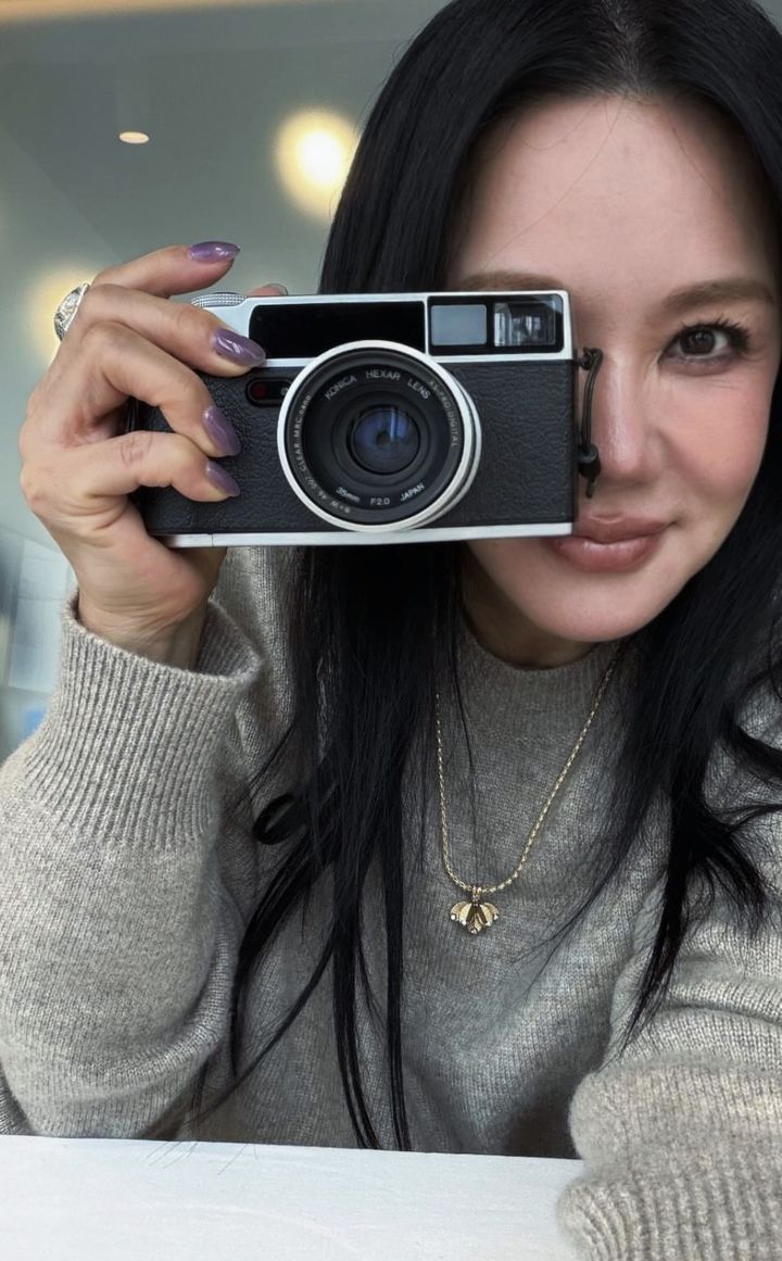 [서울=뉴시스] 가수 겸 배우 엄정화. (사진=엄정화 인스타그램 캡처) 2026.02.12. photo@newsis.com *재판매 및 DB 금지