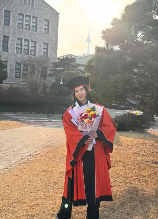 [서울=뉴시스] 그룹 포미닛 출신 배우 권소현이 대학교를 졸업했다. (사진 = 권소현 인스타그램 캡처) 2026.02.13. photo@newsis.com *재판매 및 DB 금지 *재판매 및 DB 금지