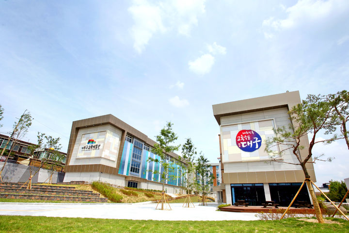  *재판매 및 DB 금지