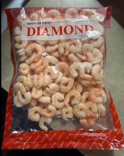 [서울=뉴시스] 식품의약품안전처는 서울 송파구 소재 수입식품 판매업체 '다이아몬드새우'가 수입·판매한 '냉동흰다리새우살(자숙)'에서 동물용의약품 성분이 기준치를 초과해 검출돼 해당 제품을 판매 중단하고 회수 조치한다고 13일 밝혔다. (사진=식약처 제공) 2026.02.13. photo@newsis.com *재판매 및 DB 금지