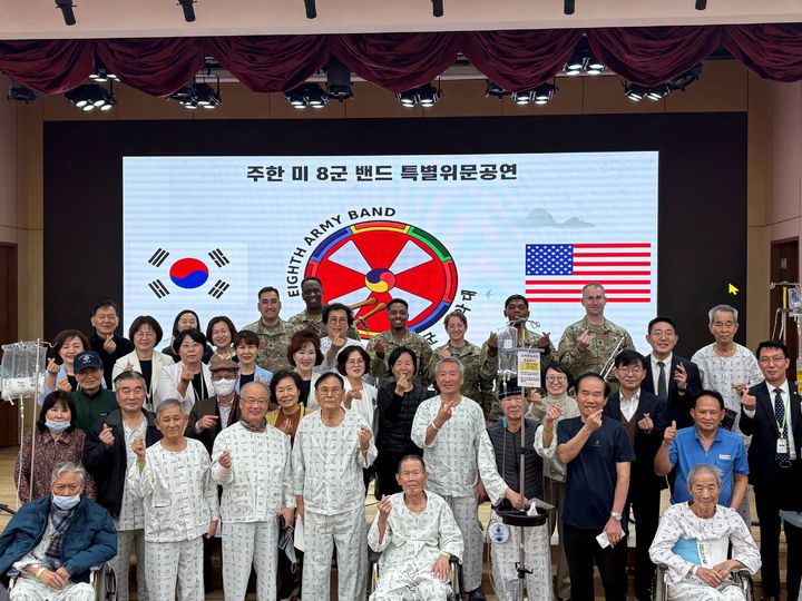 LH, 설맞이 국가유공자 환우 대상 위문공연