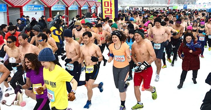 [평창=뉴시스] 평창 대관령 알몸 마라톤 대회. (사진=뉴시스 DB). photo@newsis.com *재판매 및 DB 금지
