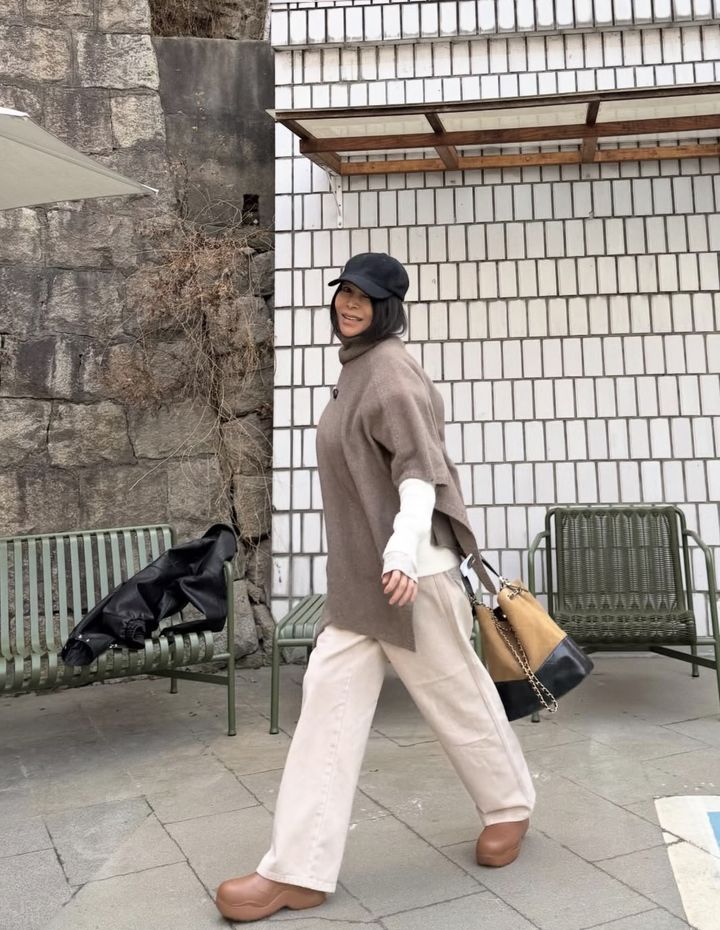 [서울=뉴시스] 배우 황신혜. (사진=황신혜 인스타그램 캡처) 2026.02.13. photo@newsis.com *재판매 및 DB 금지