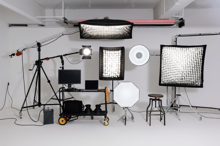 "유튜브 스타 꿈 좌절"…조상 땅 팔아 차린 스튜디오에 불 질러