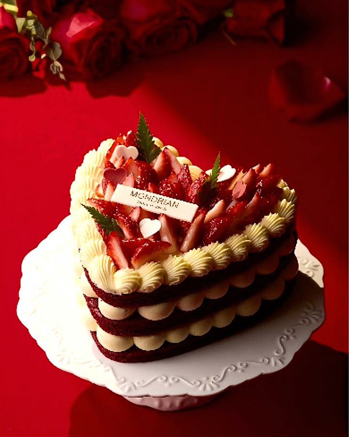 몬드리안 서울 ‘블라인드 스팟’의 ‘딸기 레드벨벳 하트 케이크’. (사진=몬드리안 서울) *재판매 및 DB 금지