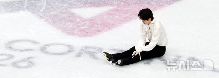 [밀라노=뉴시스] 박주성 기자 = 13일 (현지 시간) 이탈리아 밀라노 아이스 스케이팅 아레나 경기장에서 열린 2026 밀라노·코르티나담페초 동계올림픽 피겨스케이팅 남자 싱글 프리스케이팅에 출전한 차준환 선수가 연기를 마치고 있다. 2026.02.14. park7691@newsis.com