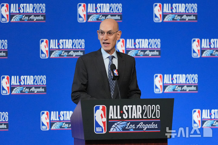 [잉글우드=AP/뉴시스] 애덤 실버 미국프로농구(NBA) 커미셔너. 2026.02.14.