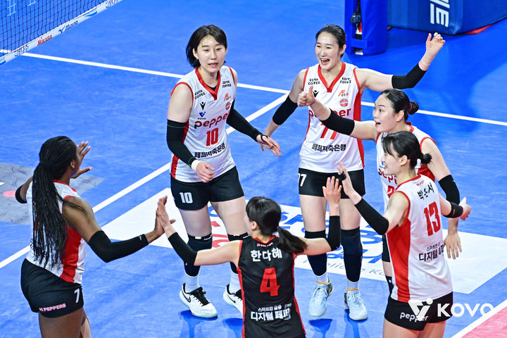 [서울=뉴시스] 여자 프로배구 페퍼저축은행. (사진=KOVO 제공). 2026.02.15. *재판매 및 DB 금지