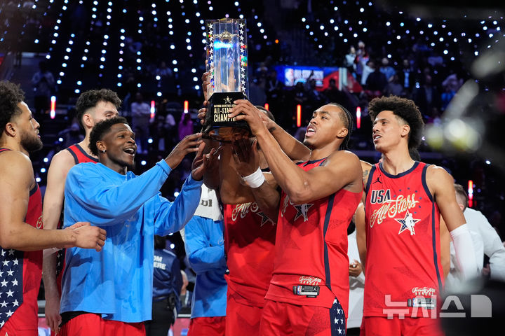 [잉글우드=AP/뉴시스] 미국프로농구(NBA) 올스타전에서 우승한 팀 스타즈. 2026.02.15.