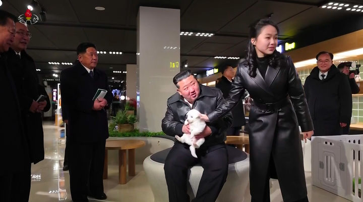 "北 김정은 딸 주애, 아버지보다 더 무서운 인물 될 수도"