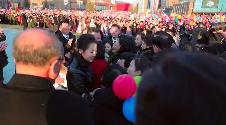 [서울=뉴시스] 김정은 북한 국무위원장이 16일 딸 김주애와 함께 평양 화성지구 4단계 1만 세대 살림집 준공식에 참석했다고 북한 조선중앙TV가 17일 보도했다. (사진=조선중앙TV 캡처) 2026.02.17. photo@newsis.com *재판매 및 DB 금지