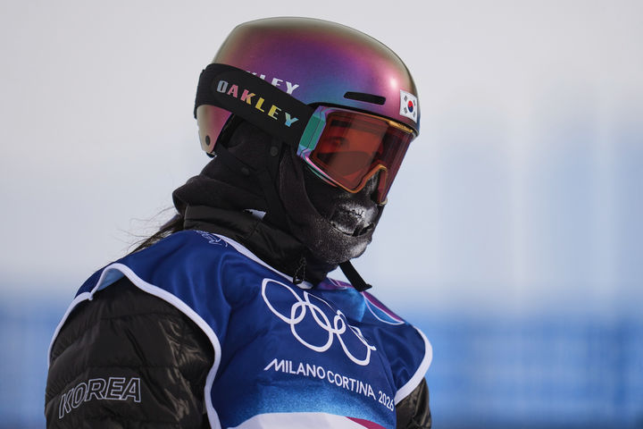 [리비뇨=AP/뉴시스]스노보드 유승은. 2026.02.18.