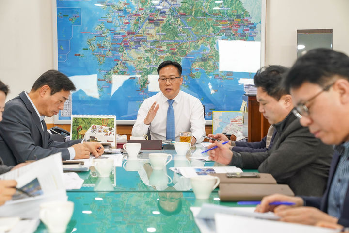 [목포=뉴시스]목포시의 인구정책 관련 회의. (사진=목포시 제공) 2026.02.18. photo@newsis.com *재판매 및 DB 금지