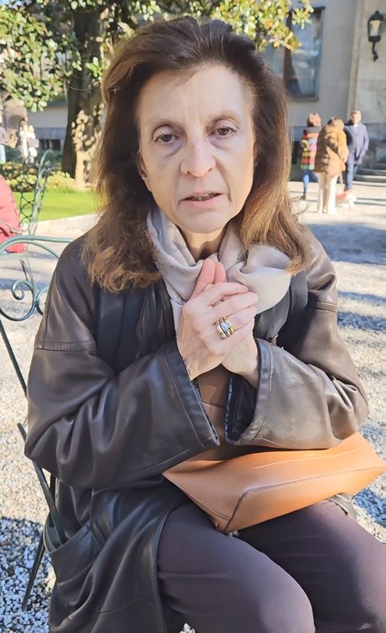 [서울=뉴시스] 15일 오전(현지 시간) 이탈리아 밀라노 빌라 네키 캄필리오에 마련된 코리아하우스를 찾아 차준환에게 감사 인사를 전한 이탈리아 가수 밀바의 딸 마르티나 코르냐티. (사진 = 대한체육회 제공) *재판매 및 DB 금지