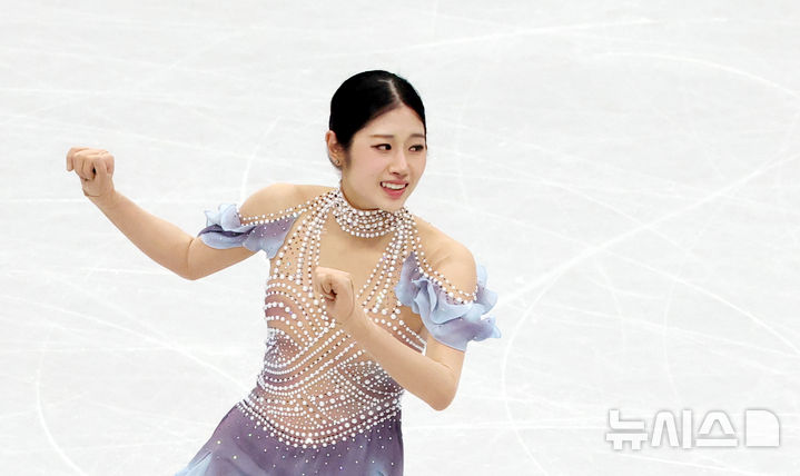 [밀라노=뉴시스] 박주성 기자 = 17일 (현지 시간) 이탈리아 밀라노 아이스 스케이팅 아레나 경기장에서 열린 2026 밀라노·코르티나담페초 동계올림픽 피겨 스케이팅 여자 쇼트프로그램에서 이해인이 경기를 마친 후 기뻐하고 있다. 2026.02.18. park7691@newsis.com