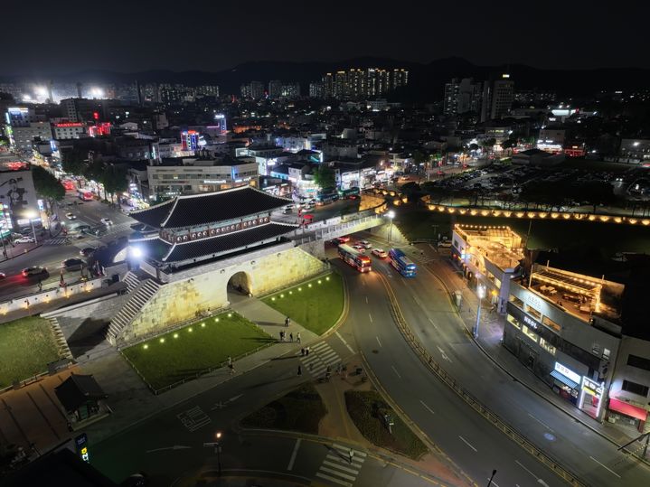 [수원=뉴시스] 장안문 전경. (사진=수원시 제공) 2026.02.19. photo@newsis.com *재판매 및 DB 금지
