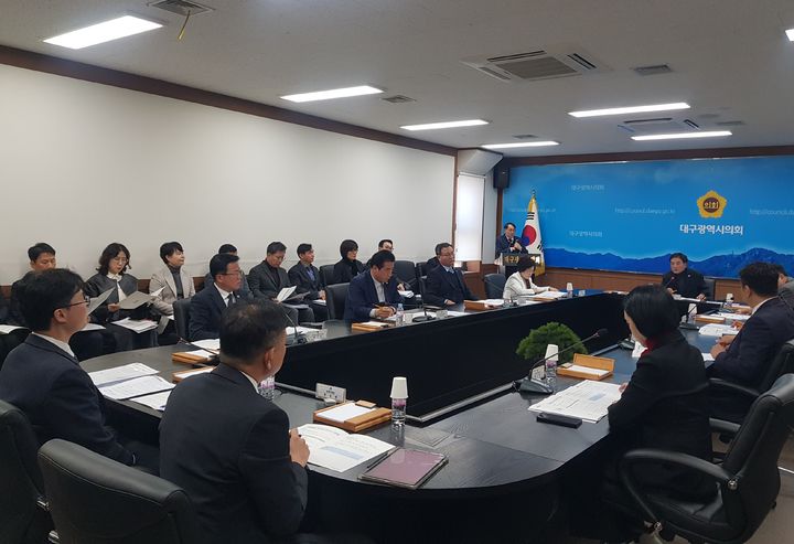 대구경북 통합의회서 '대구 소외·함몰' 우려 확산