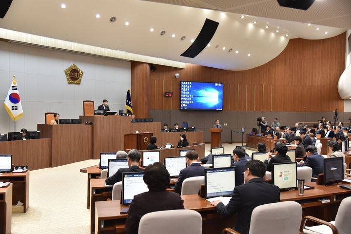[홍성=뉴시스] 충남도의회 본회의 모습. *재판매 및 DB 금지