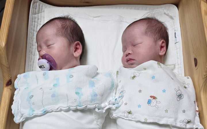 무사히 태어난 쌍둥이. (사진=부천소방서 제공) *재판매 및 DB 금지