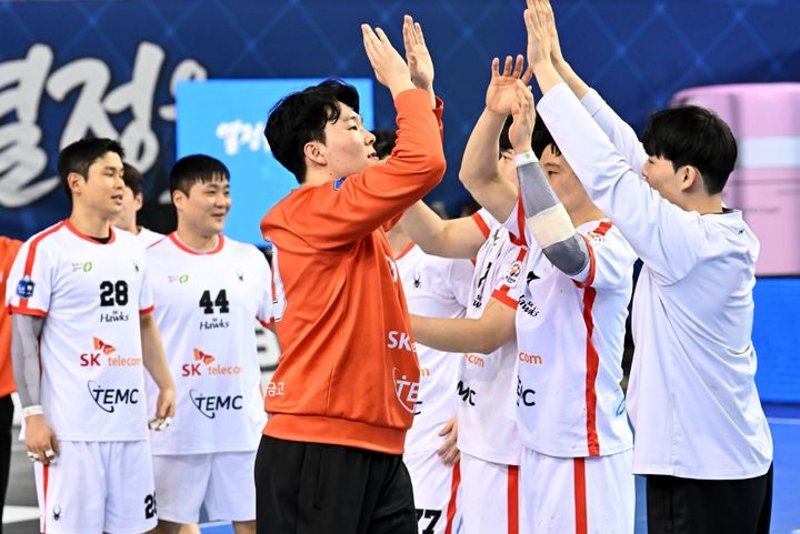 [서울=뉴시스] 핸드볼 SK호크스의 이창우. (사진=한국핸드볼연맹 제공) *재판매 및 DB 금지