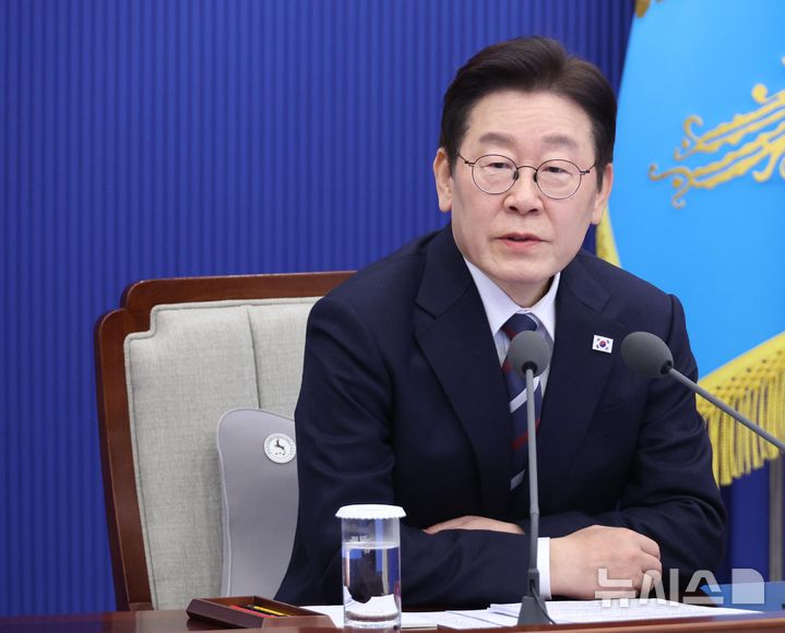 이 대통령 "반시장적 담합 행위 발본색원…망국적 부동산공화국 극복"(종합)